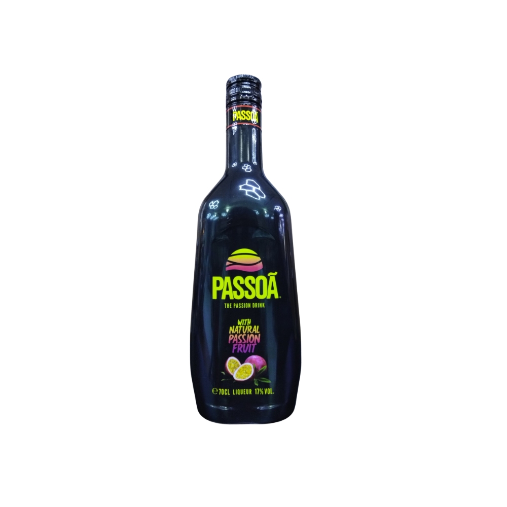 R801_WH_1000x1000px Passoa Passion Fruit Liqueur 70cl - Image 1